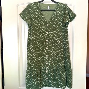 Dress Size: Small Brand: “L Love” Color: Green w/white pattern